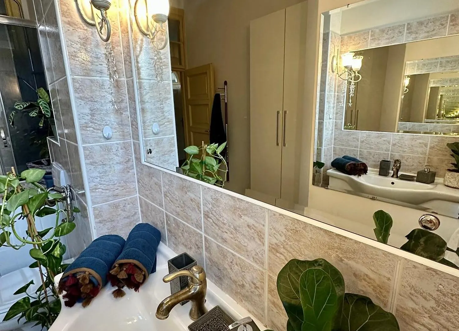 Exclusive Apartment Chmielna Street 95M2 바르샤바 폴란드