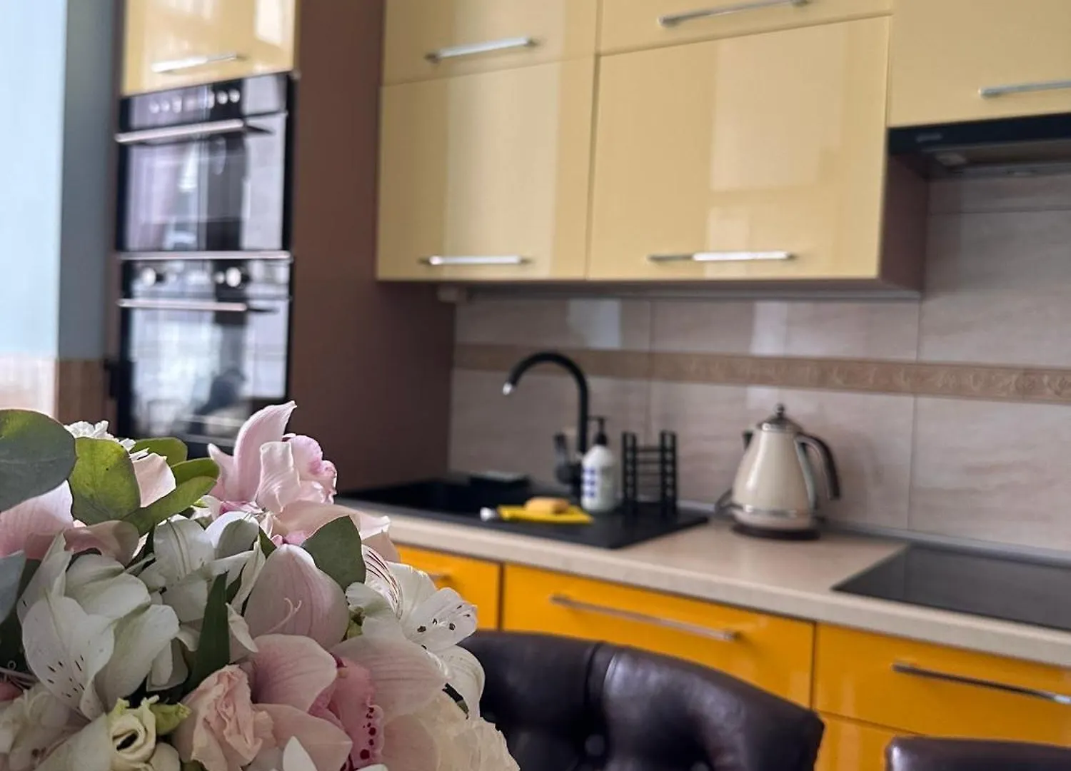 Exclusive Apartment Chmielna Street 95M2 바르샤바